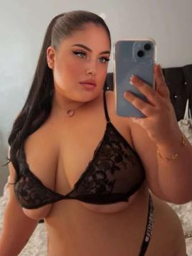 OnlyFans - Chloe townson / @chloetownson1212 — photo 14 of 187