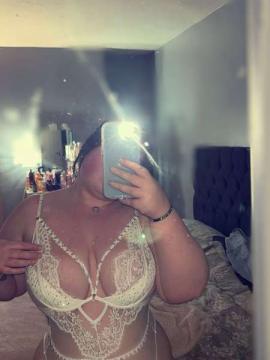 OnlyFans - Chloe townson / @chloetownson1212 — photo 40 of 187