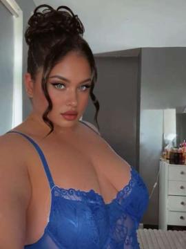 OnlyFans - Chloe townson / @chloetownson1212 — photo 95 of 187