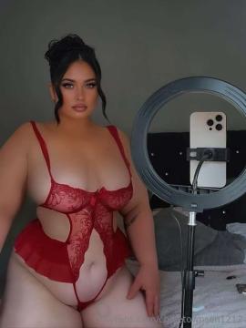 OnlyFans - Chloe townson / @chloetownson1212 — photo 109 of 187