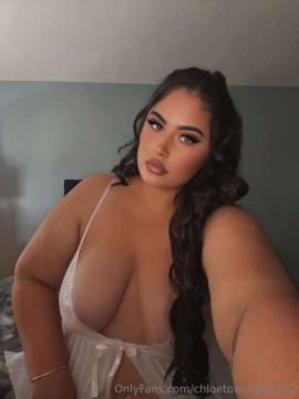 OnlyFans - Chloe townson / @chloetownson1212 — photo 137 of 187