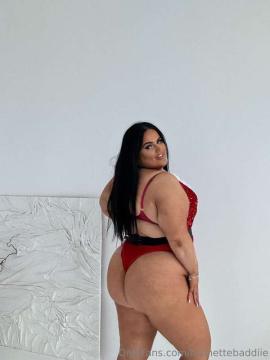 OnlyFans - Miss Chloe / @brunettebaddiie — photo 8 of 496