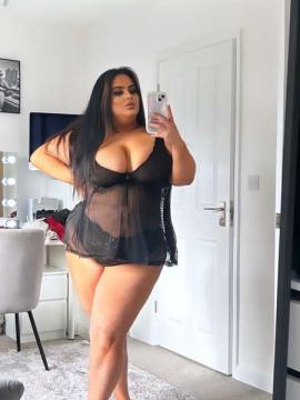 OnlyFans - Miss Chloe / @brunettebaddiie — photo 26 of 496