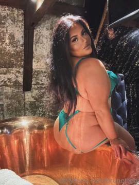 OnlyFans - Miss Chloe / @brunettebaddiie — photo 34 of 496