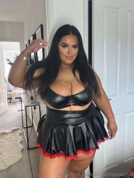 OnlyFans - Miss Chloe / @brunettebaddiie