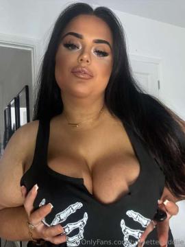 OnlyFans - Miss Chloe / @brunettebaddiie — photo 79 of 496