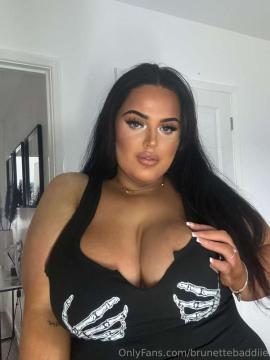 OnlyFans - Miss Chloe / @brunettebaddiie — photo 88 of 496