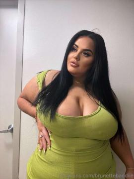 OnlyFans - Miss Chloe / @brunettebaddiie — photo 127 of 496