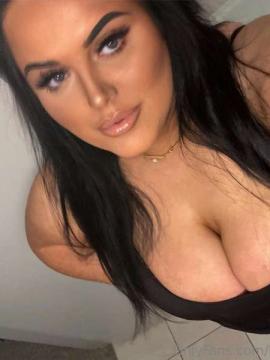 OnlyFans - Miss Chloe / @brunettebaddiie — photo 129 of 496