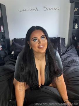OnlyFans - Miss Chloe / @brunettebaddiie — photo 136 of 496