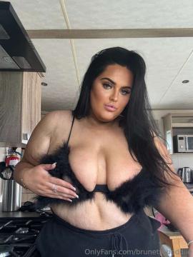 OnlyFans - Miss Chloe / @brunettebaddiie — photo 149 of 496