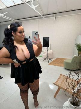 OnlyFans - Miss Chloe / @brunettebaddiie — photo 166 of 496