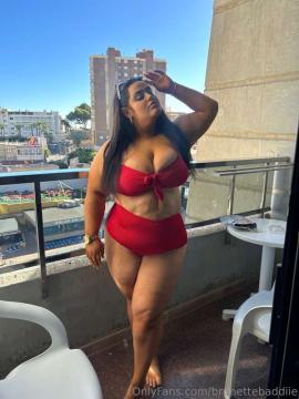 OnlyFans - Miss Chloe / @brunettebaddiie — photo 408 of 496