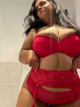 OnlyFans - Miss Chloe / @brunettebaddiie — photo 455 of 496
