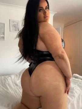 OnlyFans - Miss Chloe / @brunettebaddiie — photo 458 of 496