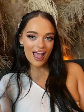OnlyFans - Stormi / @stormi_xx - 32DD — photo 17 of 117