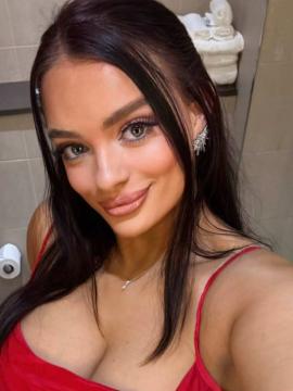OnlyFans - Stormi / @stormi_xx - 32DD — photo 38 of 117