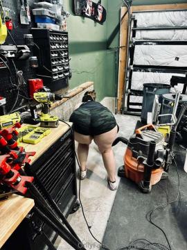 OnlyFans - Alyssa / @hotwifealyssa — photo 7 of 49