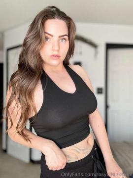 OnlyFans - Rosy Cheeks 🍑 /  @rosysecretgarden — photo 203 of 1360