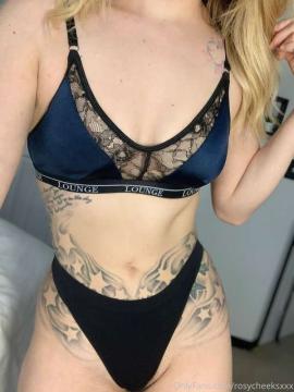OnlyFans - Rosy Cheeks 🍑 /  @rosysecretgarden — photo 800 of 1360