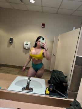 OnlyFans - Maddy / @maddieesx — photo 51 of 1580