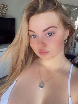 OnlyFans - Ell / @ellieharp3r — photo 19 of 89
