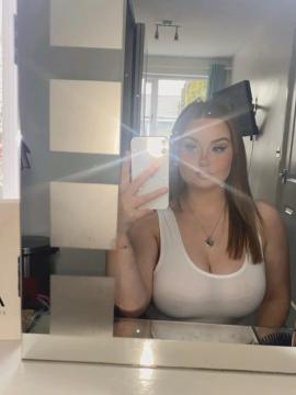 OnlyFans - Ell / @ellieharp3r — photo 33 of 89
