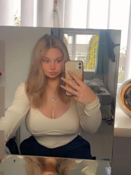 OnlyFans - Ell / @ellieharp3r — photo 43 of 89
