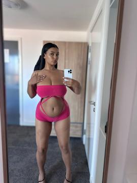 OnlyFans - Arabella / @arabellaaaxoxo - 36DD — photo 148 of 158