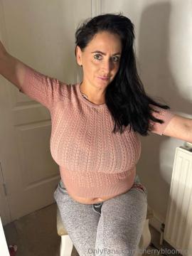 OnlyFans - Cherry Bloom / @cherrybloom.of — photo 672 of 1994