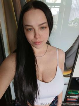 OnlyFans - SophieLovely / @sophiel0vely — photo 67 of 110