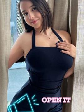 OnlyFans - 𝙎𝙐𝙕𝘼𝙉𝙉𝘼 / @enjoysuzanna - 36DD — photo 383 of 1720