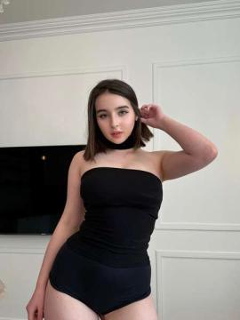 OnlyFans - 𝙎𝙐𝙕𝘼𝙉𝙉𝘼 / @enjoysuzanna - 36DD — photo 384 of 1720