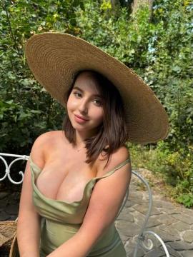OnlyFans - 𝙎𝙐𝙕𝘼𝙉𝙉𝘼 / @enjoysuzanna - 36DD — photo 822 of 1720