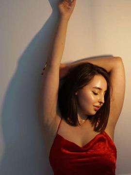 OnlyFans - 𝙎𝙐𝙕𝘼𝙉𝙉𝘼 / @enjoysuzanna - 36DD — photo 855 of 1720
