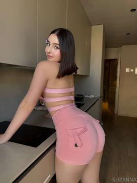 OnlyFans - 𝙎𝙐𝙕𝘼𝙉𝙉𝘼 / @enjoysuzanna - 36DD — photo 1021 of 1720