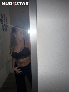 OnlyFans - Liv Bella - Livputellas — photo 4 of 17