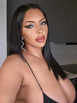 OnlyFans - Nivien Kharbeiti / ninapralliina — photo 3 of 220