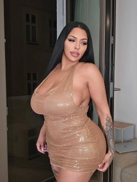 OnlyFans - Nivien Kharbeiti / ninapralliina — photo 10 of 220