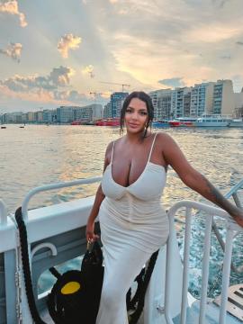 OnlyFans - Nivien Kharbeiti / ninapralliina — photo 24 of 220