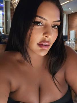 OnlyFans - Nivien Kharbeiti / ninapralliina — photo 94 of 220