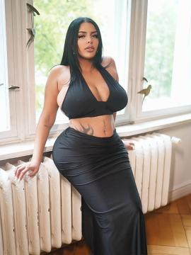 OnlyFans - Nivien Kharbeiti / ninapralliina — photo 107 of 220