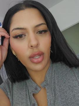 OnlyFans - Nivien Kharbeiti / ninapralliina — photo 135 of 220