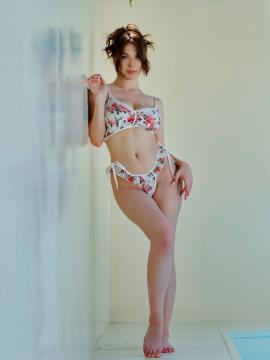 Others - Azzurra Moretti - 36DD — photo 803 of 1360