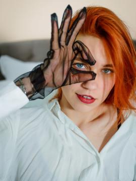 Presenting Ariel Dawn — photo 1 of 18
