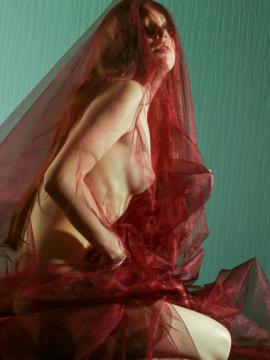 Llitia - Under the Cloth — photo 14 of 16