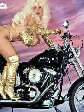 Lulu: Motorcycle Mama — photo 3 of 16