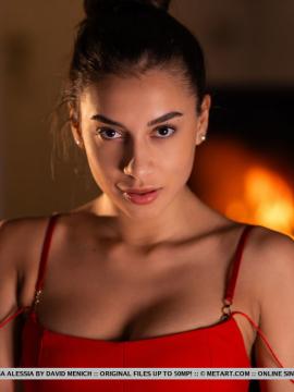Crimson Intentions — photo 2 of 18