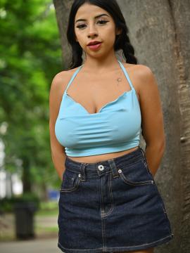 Super Busty Teen — photo 11 of 15