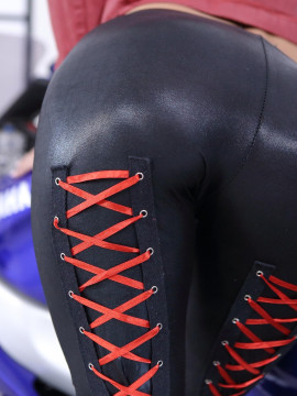 The Biker Babe in Leather Pants Shows Her Best — photo 3 of 16